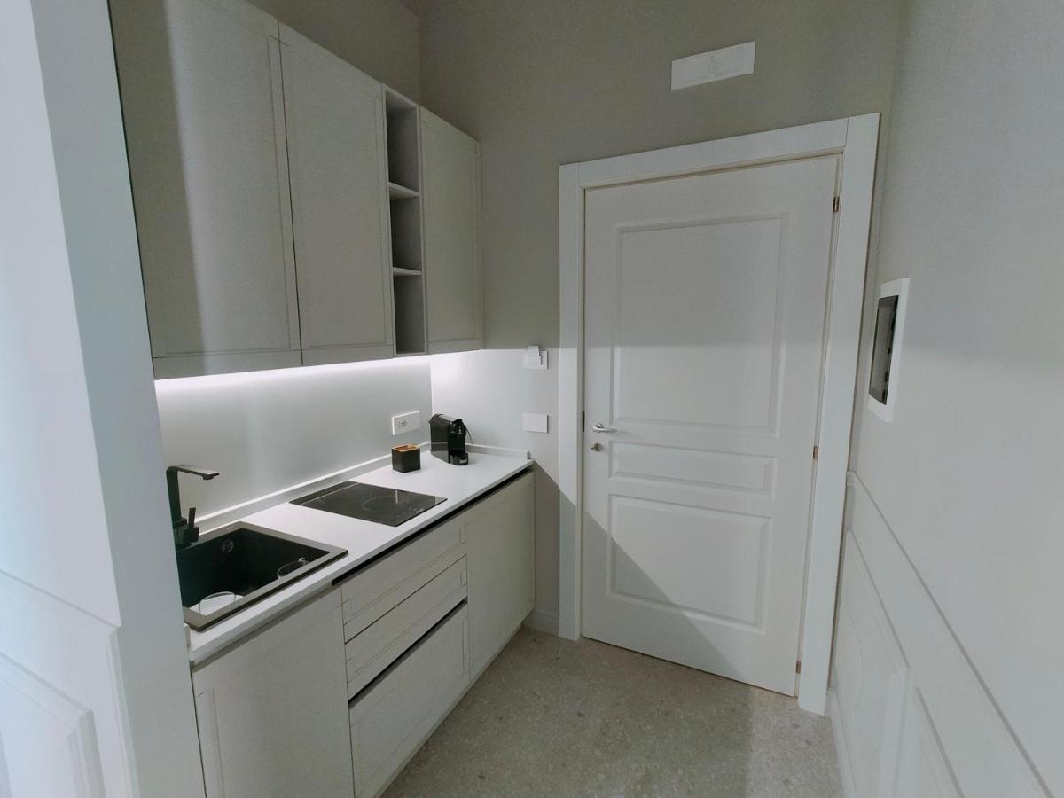 Maccus Suite Неаполь Экстерьер фото