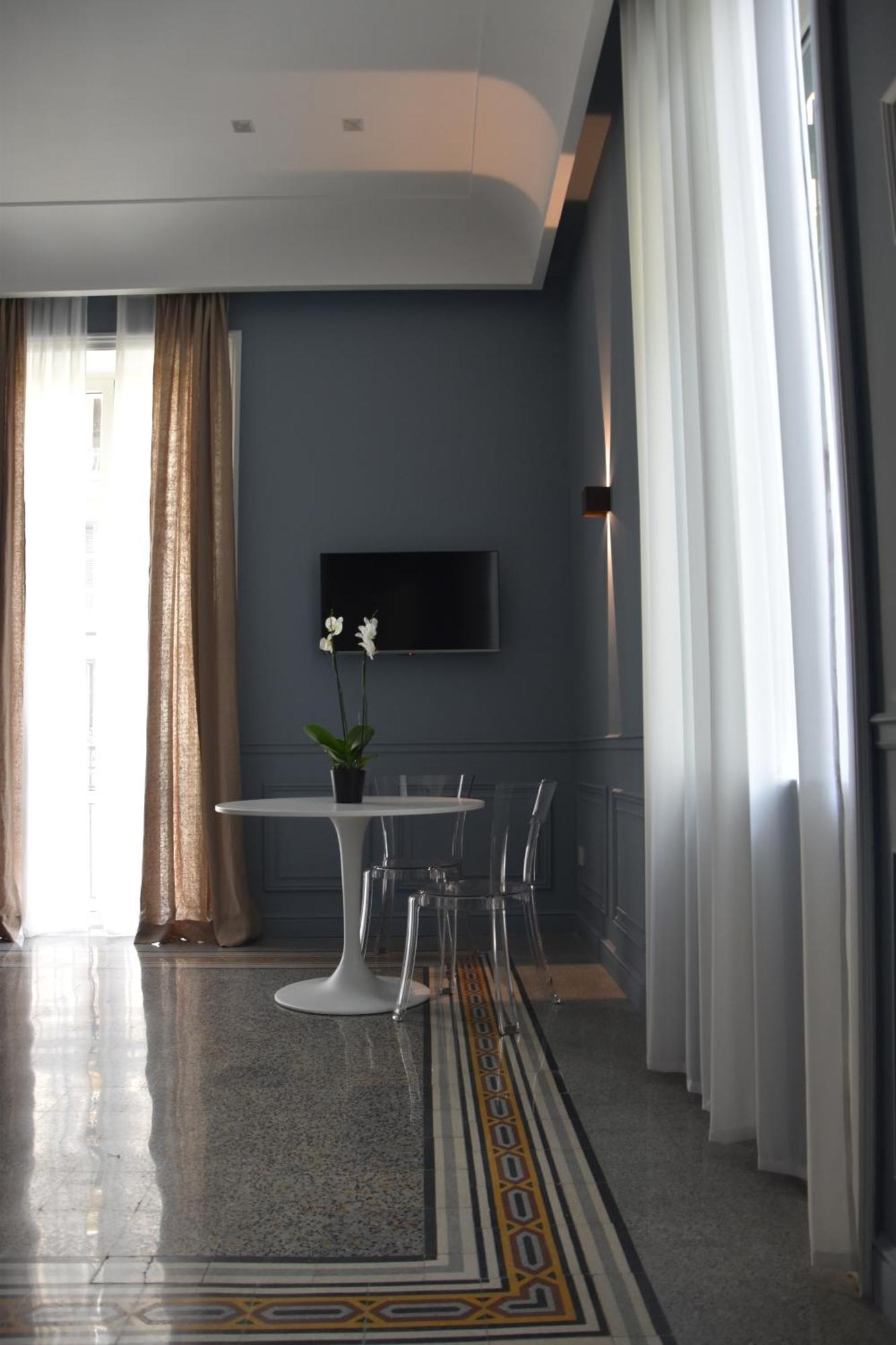 Maccus Suite Неаполь Экстерьер фото
